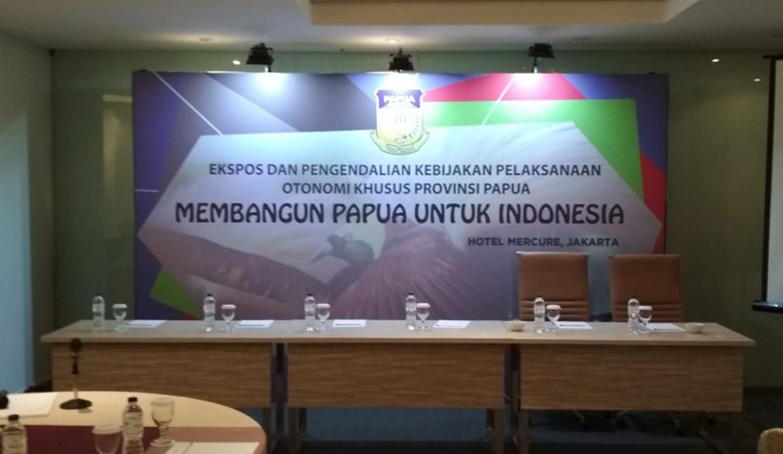 Detail Backdrop Rapat Nomer 18