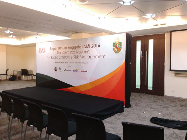 Detail Backdrop Rapat Nomer 42