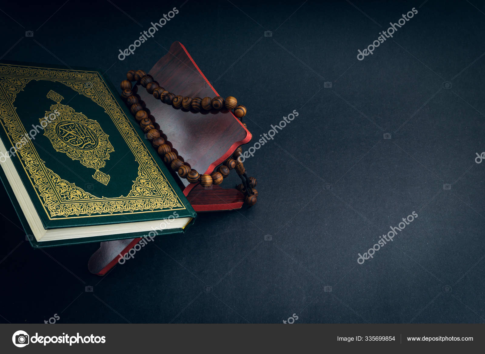 Detail Background Al Quran Nomer 19