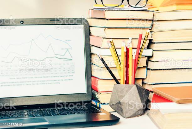 Detail Background Animasi Untuk Laptop Nomer 57