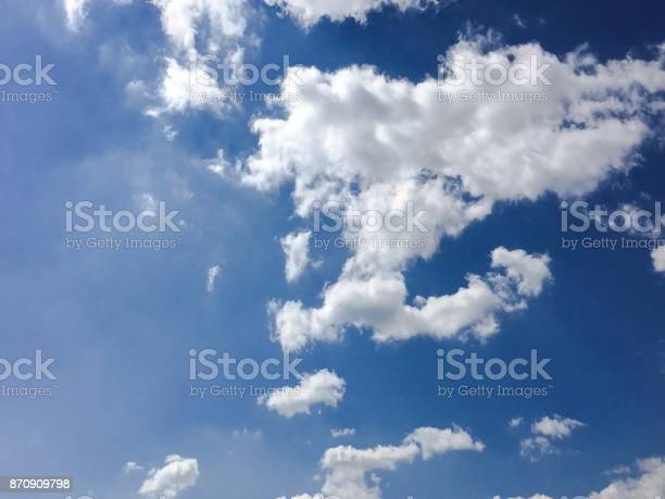 Detail Background Awan Biru Nomer 17