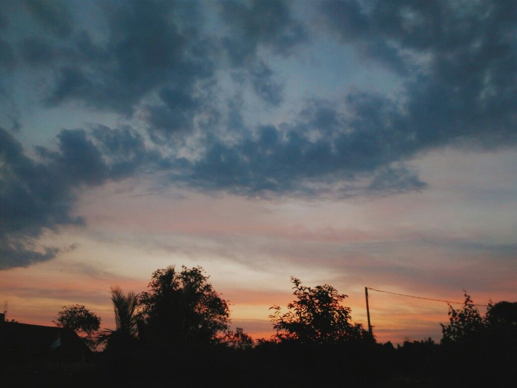 Detail Background Awan Sore Nomer 4