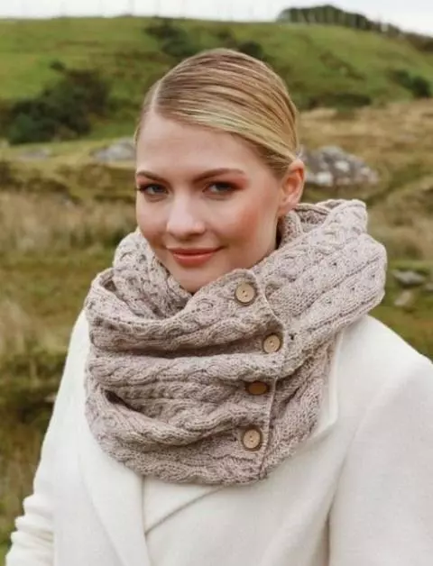 Detail Shamrock Infinity Scarf Nomer 49