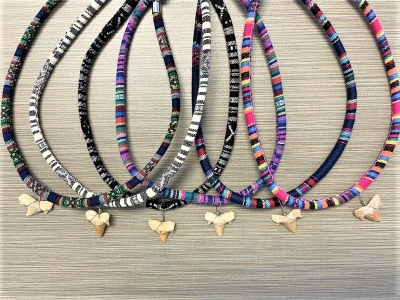 Detail Shark Tooth Mood Necklace Nomer 29