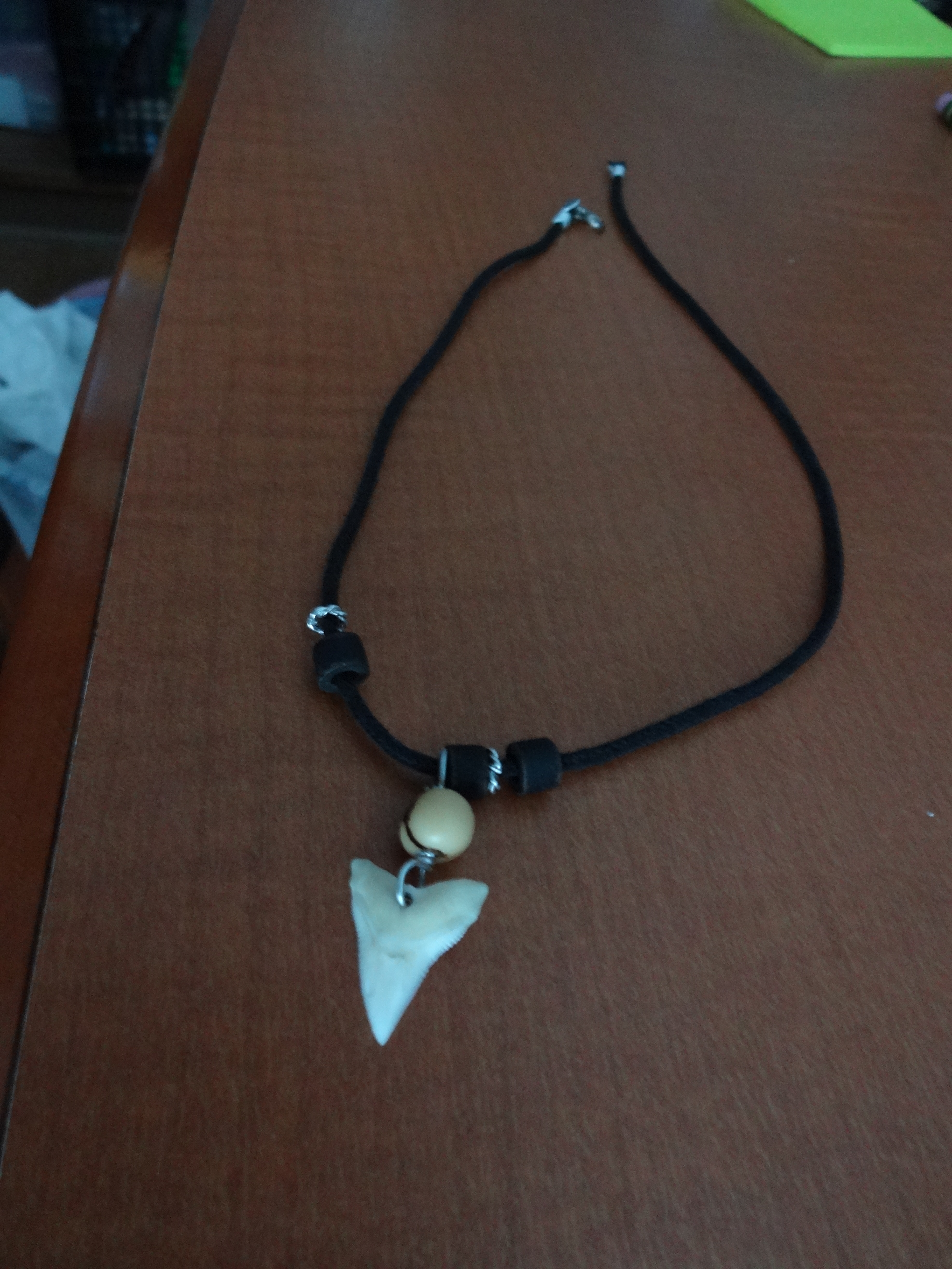 Detail Shark Tooth Mood Necklace Nomer 53