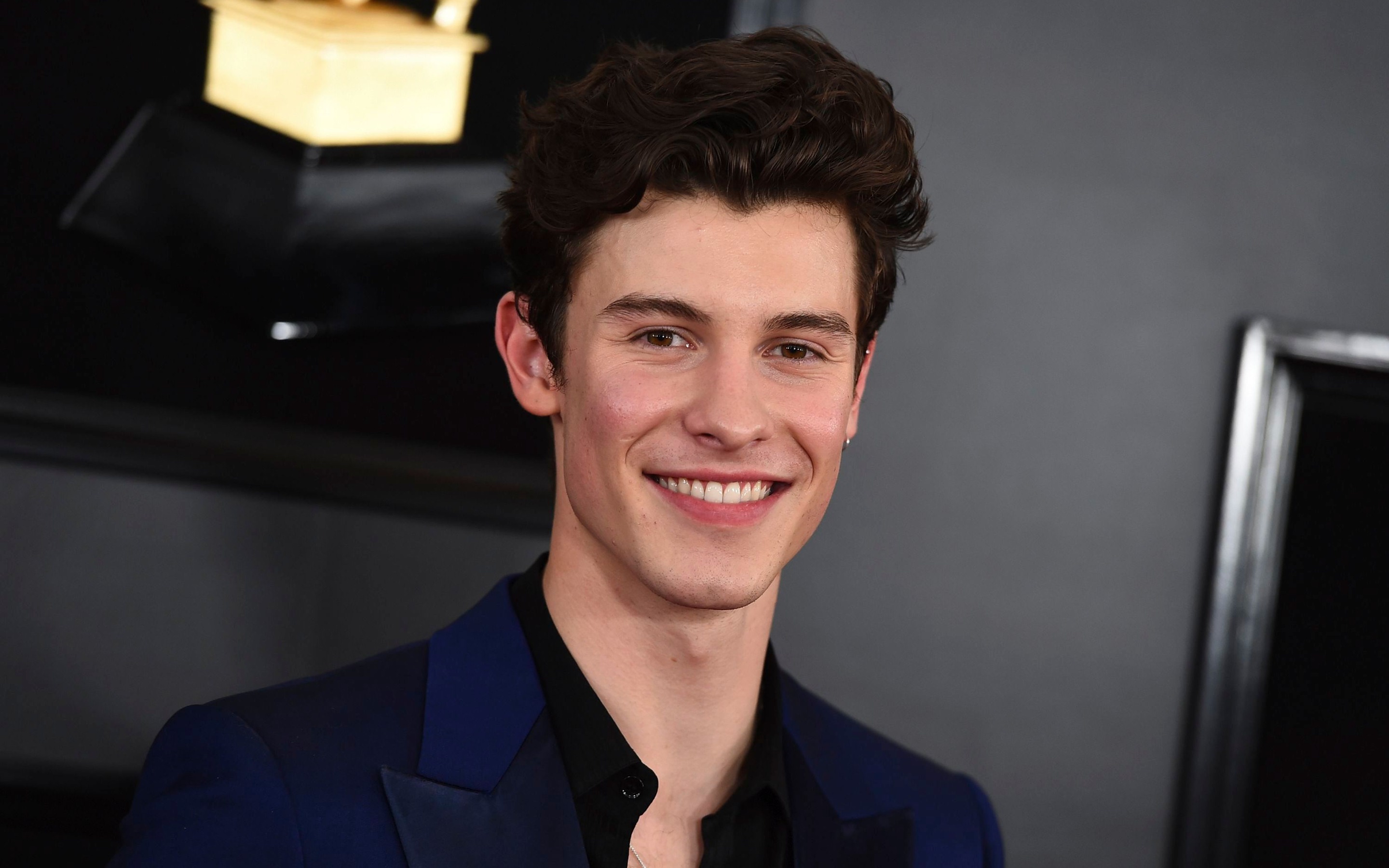 Detail Shawn Mendes Desktop Wallpaper Nomer 18