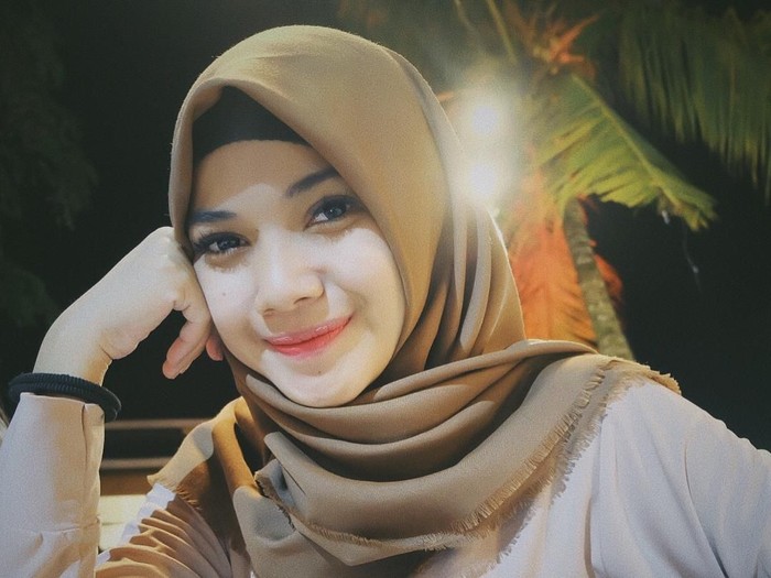 Detail Wanita Cantik Muslimah Indonesia Nomer 17
