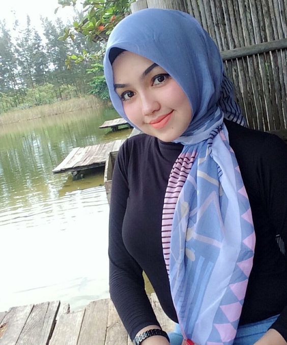 Detail Wanita Cantik Muslimah Indonesia Nomer 28