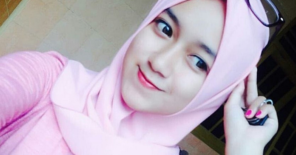 Detail Wanita Cantik Pakai Jilbab Nomer 54