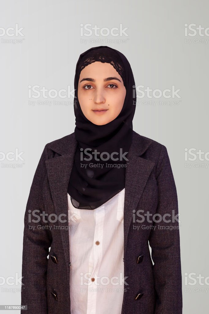 Detail Wanita Hijab Dari Belakang Nomer 40