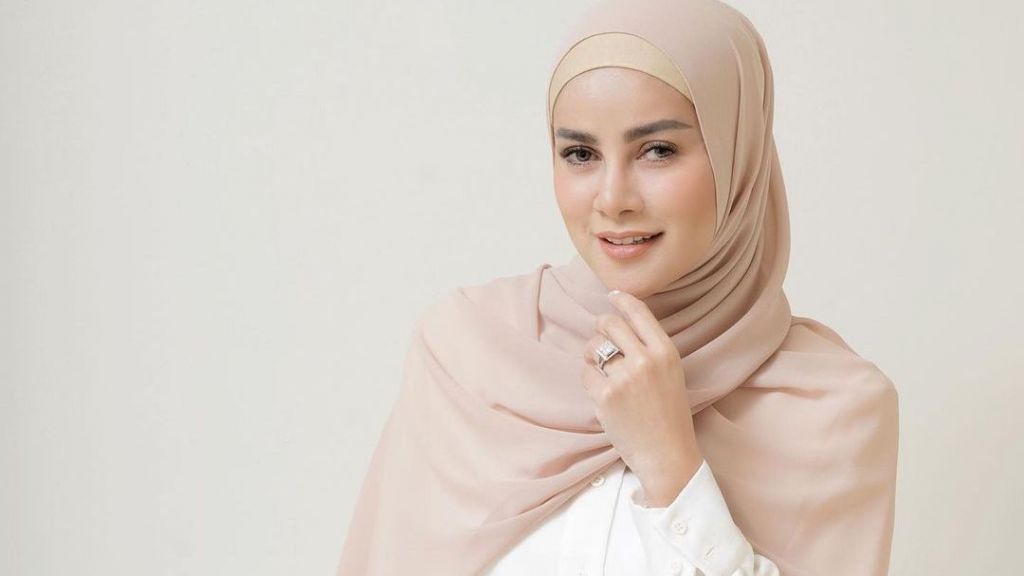 Detail Wanita Hijab Tercantik Di Dunia Nomer 33