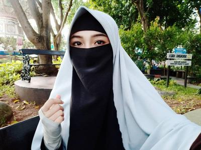 Detail Wanita Muslimah Cantik Bercadar Koleksi Nomer 4