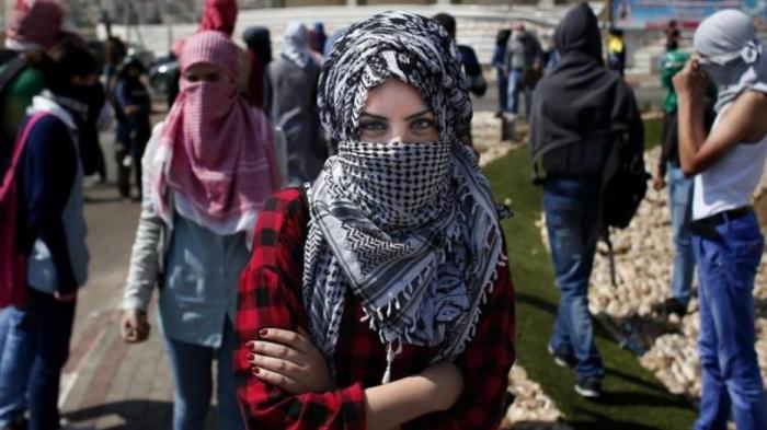Detail Wanita Palestina Perang Nomer 24