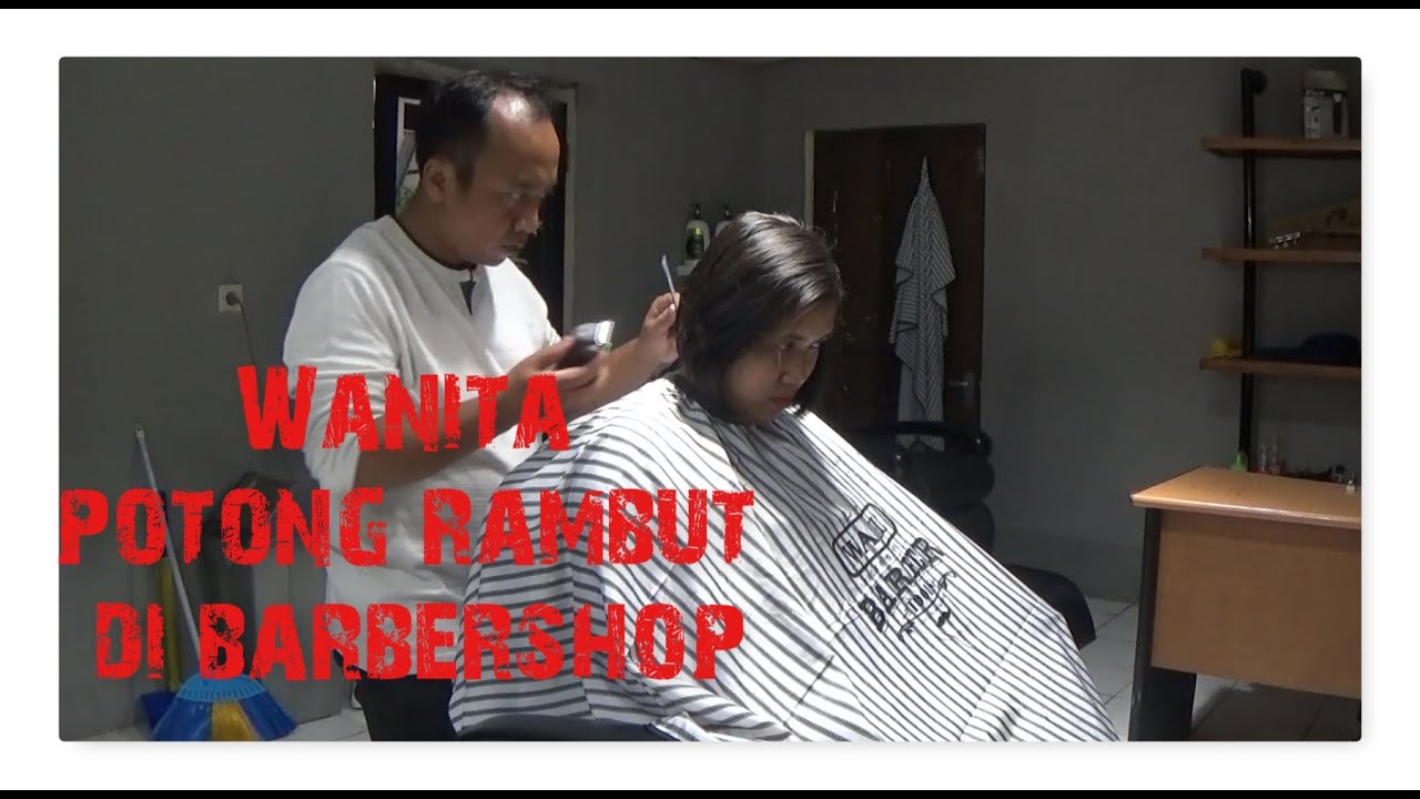 Download Wanita Potong Rambut Di Barbershop Nomer 7