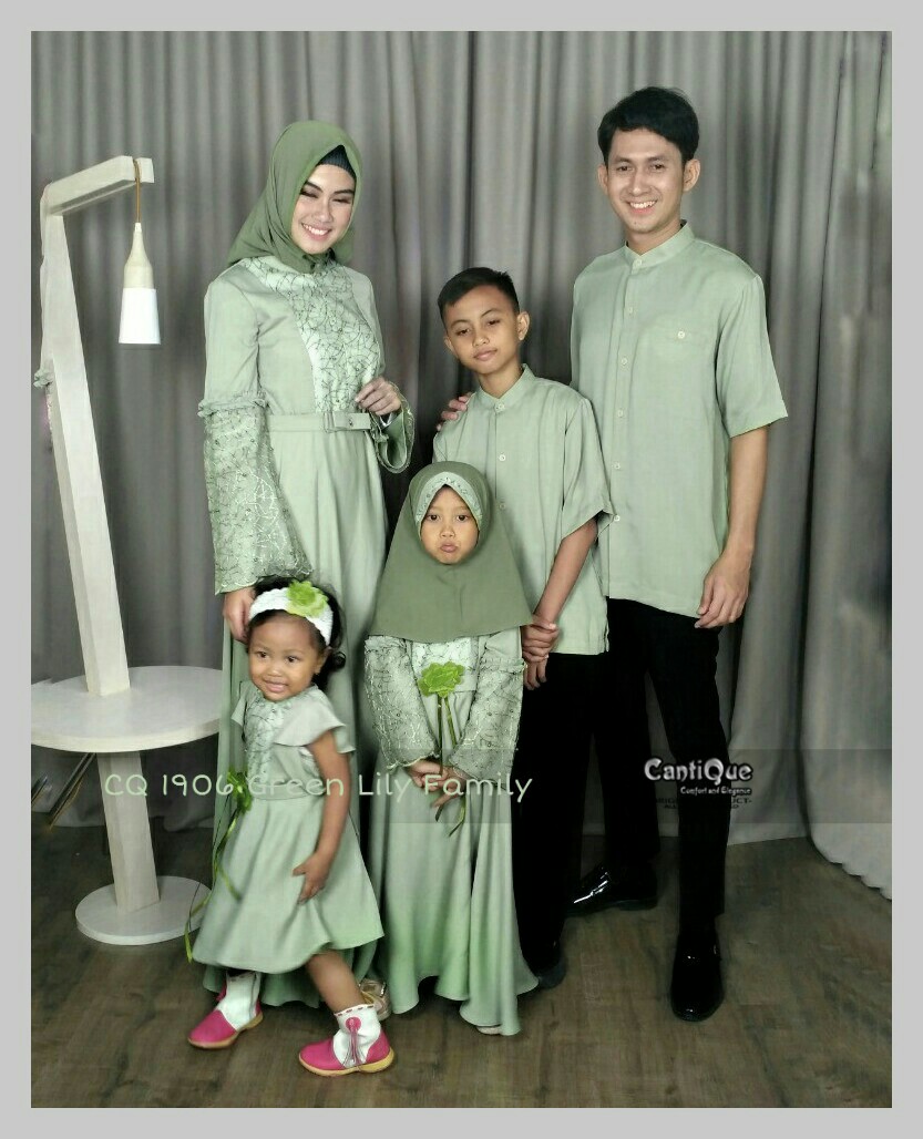 Detail Warna Baju Untuk Foto Keluarga Nomer 9