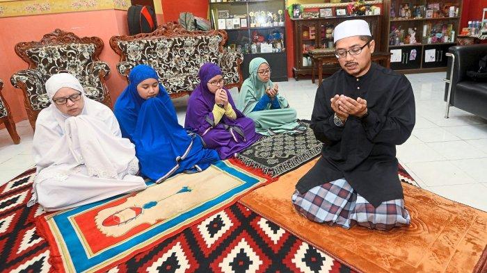 Detail Sholat Ied Di Rumah Nomer 20