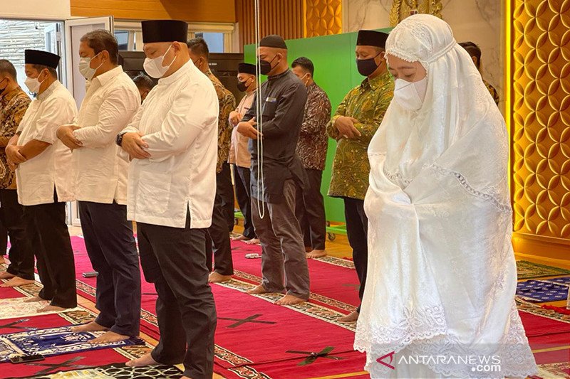 Detail Sholat Ied Di Rumah Nomer 30