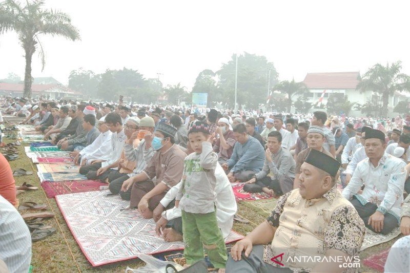 Detail Sholat Ied Di Rumah Nomer 32