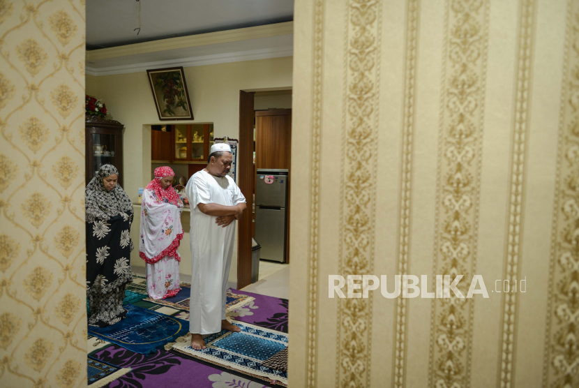 Detail Sholat Ied Di Rumah Nomer 45