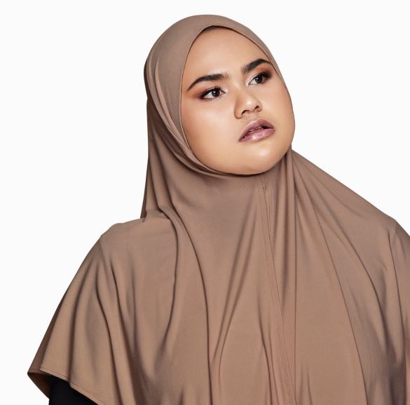 Detail Warna Chestnut Jilbab Nomer 53