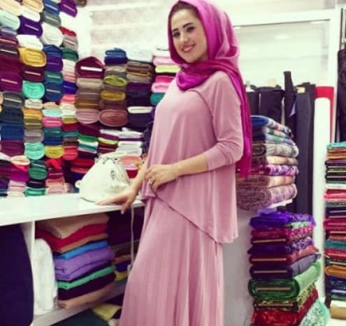 Detail Warna Deep Pink Nomer 46