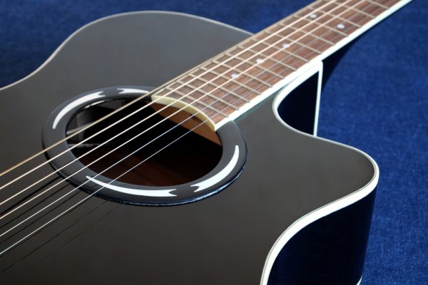 Detail Warna Gitar Akustik Keren Nomer 32
