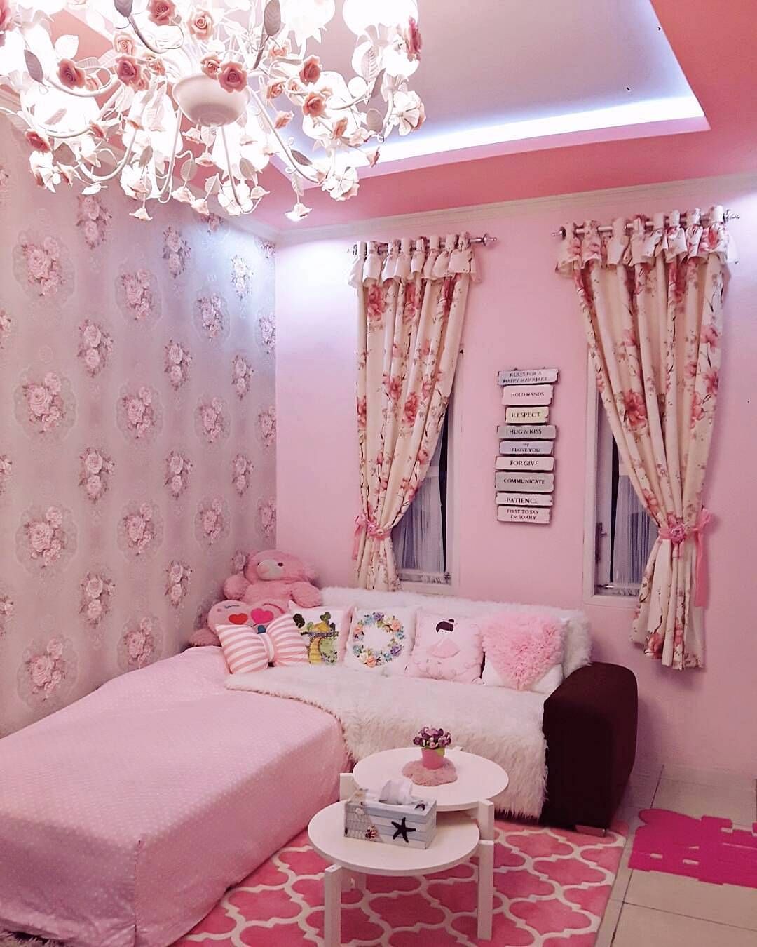 Detail Warna Gorden Yang Cocok Untuk Dinding Pink Nomer 17
