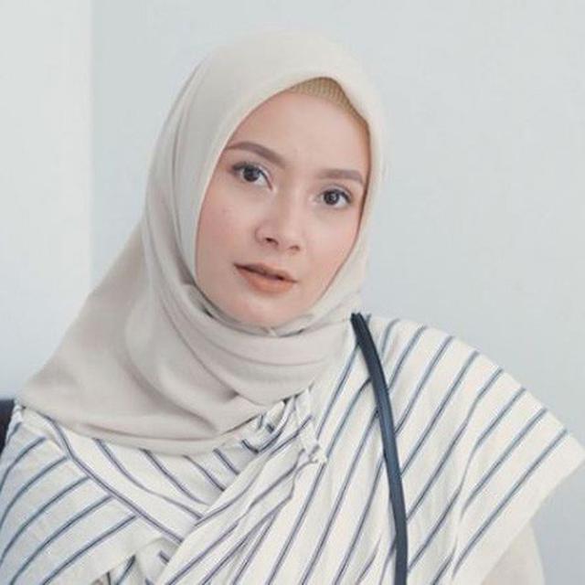 Detail Warna Hijab Untuk Foto Ktp Nomer 50