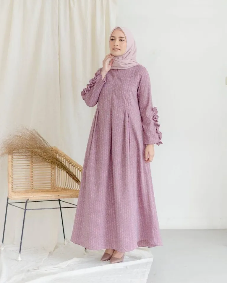 Detail Warna Hijab Yang Cocok Untuk Baju Dusty Pink Nomer 24