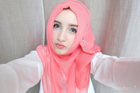 Detail Warna Kerudung Yang Bagus Untuk Foto Ktp Nomer 29