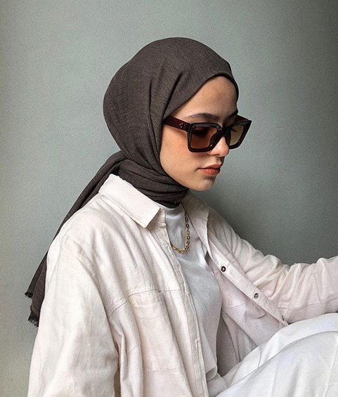 Detail Warna Kerudung Yang Netral Untuk Semua Baju Nomer 13