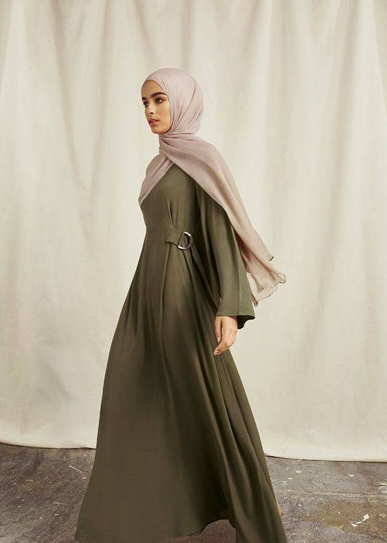 Detail Warna Kerudung Yang Netral Untuk Semua Baju Nomer 21