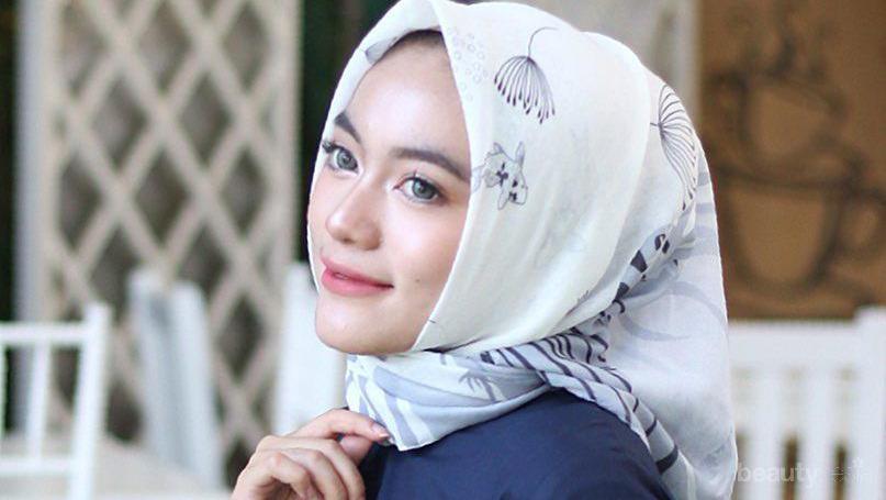 Detail Warna Kerudung Yang Netral Untuk Semua Baju Nomer 41