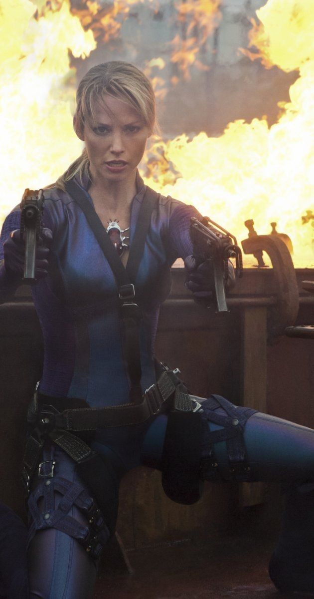 Detail Sienna Guillory Jill Valentine Nomer 18