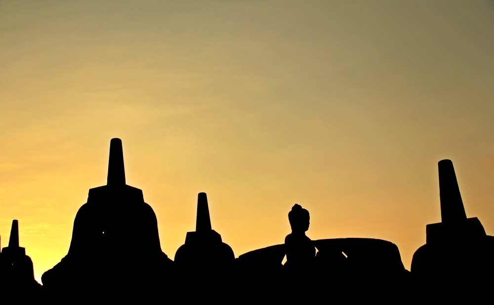 Detail Siluet Candi Borobudur Nomer 4