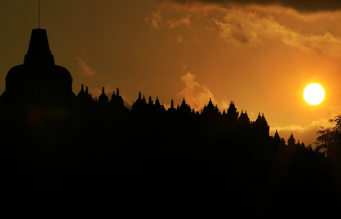 Detail Siluet Candi Borobudur Nomer 51