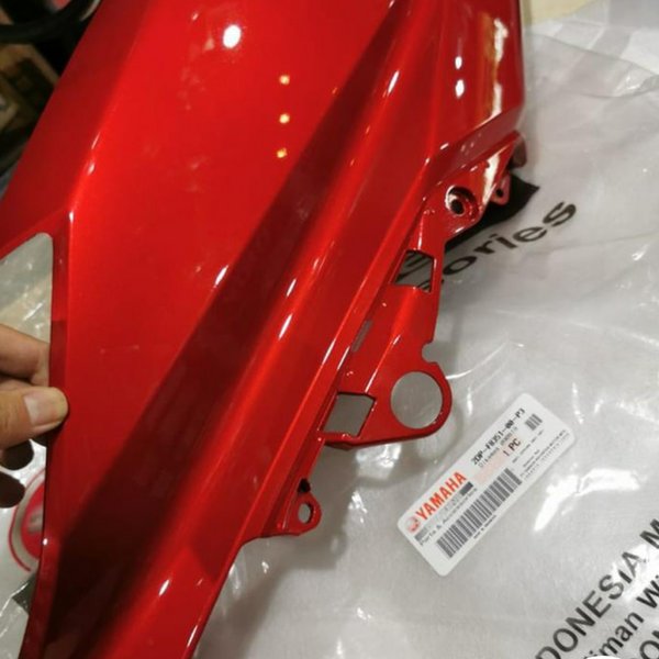 Detail Warna Merah Metalik Motor Nomer 3