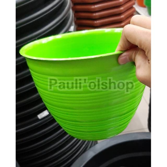 Detail Warna Pot Bunga Nomer 37