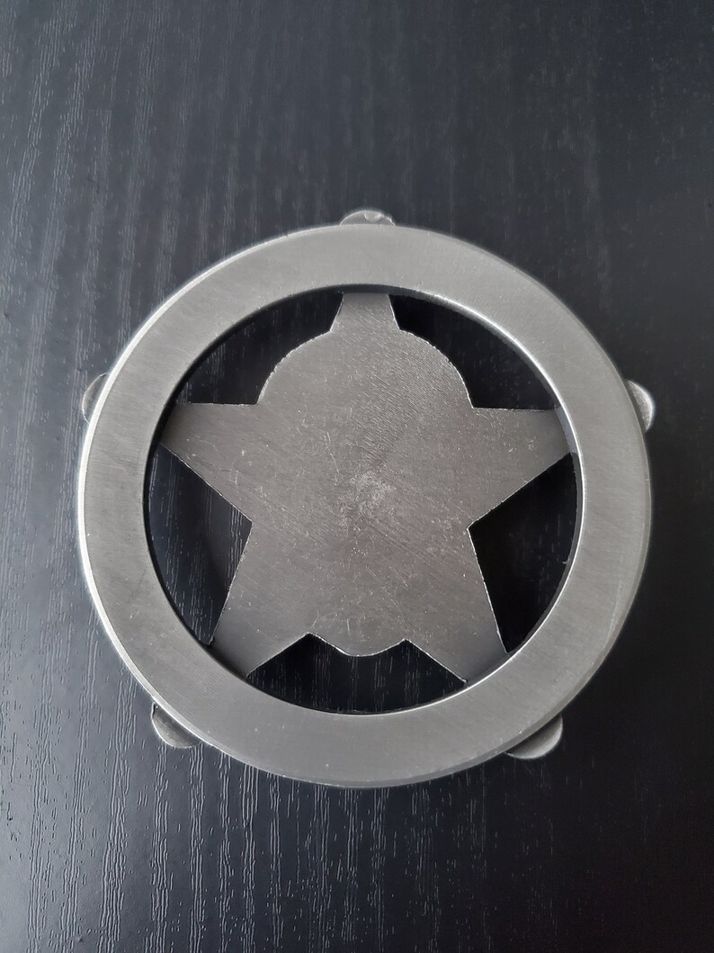 Detail Silver Badge Tarkov Nomer 14