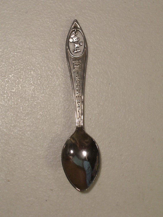 Detail Silver Mickey Mouse Spoon Nomer 28