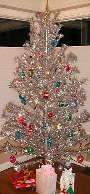 Detail Silver Tinsel Tree With Color Wheel Nomer 54