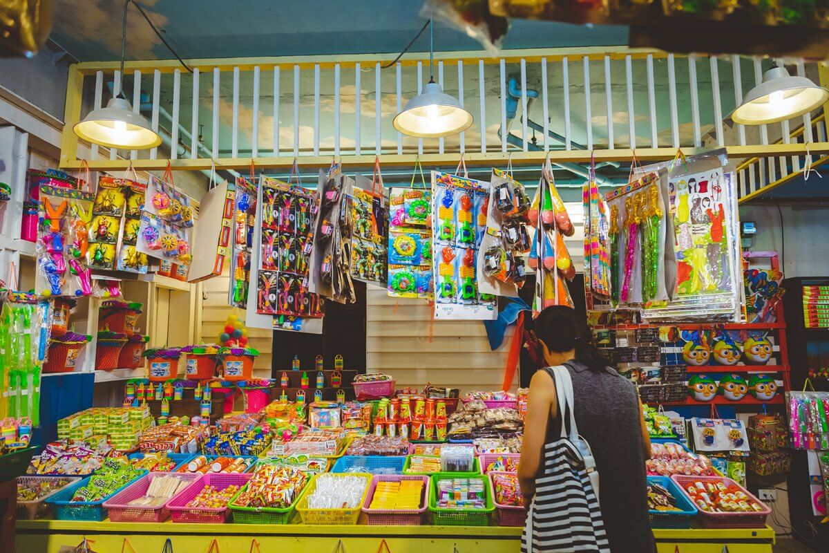 Detail Warung Kecil Depan Rumah Nomer 18