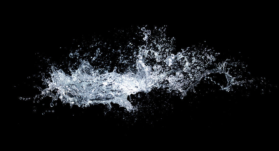 Detail Water Splash Black Background Nomer 11