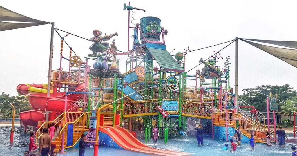 Detail Waterboom Di Grand Wisata Nomer 19