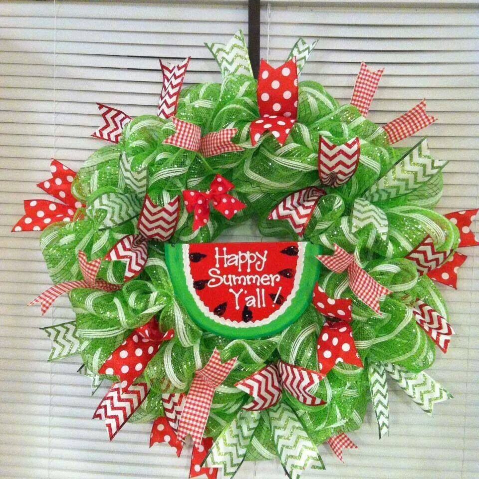 Detail Watermelon Wreath Nomer 5