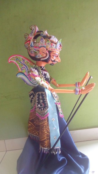 Detail Wayang Golek Gatot Kaca Nomer 20