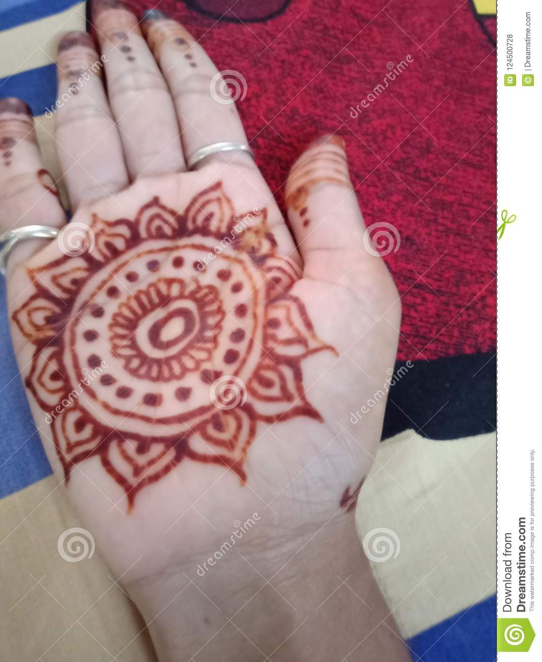 Detail Simple Gambar Henna Nomer 55