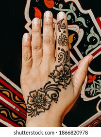 Detail Simple Gambar Henna Nomer 58