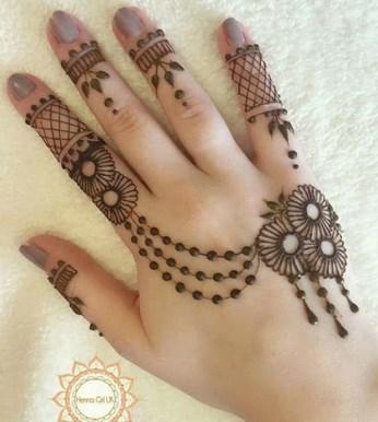 Detail Simple Gambar Henna Nomer 10