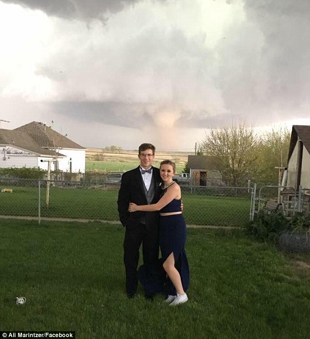 Detail Wedding Pic With Tornado In Background Nomer 19